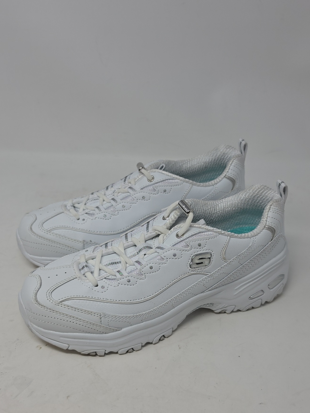 Skechers Women’s White Chunky Lace-Up Sneakers Size 9